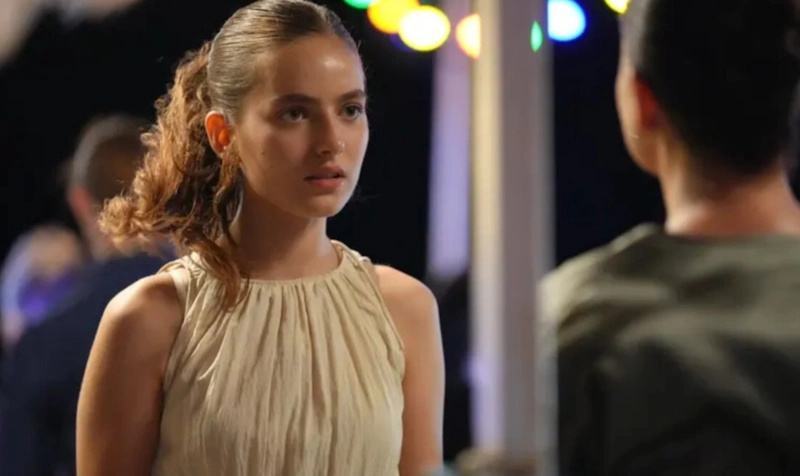 Кадр из сериала «Это море переполнится» 