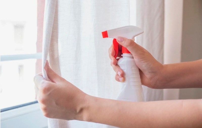 Домашний распылитель с кондиционером: быстрый способ разгладить шторы