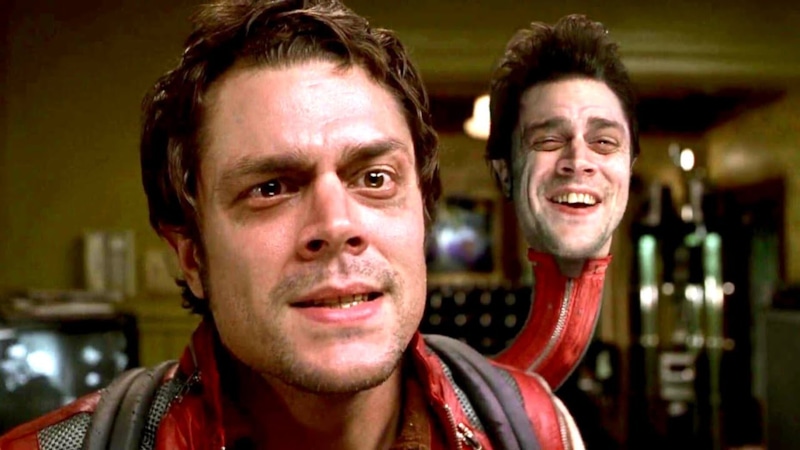 Джонни Ноксвилл в фильме «Люди в черном 2»