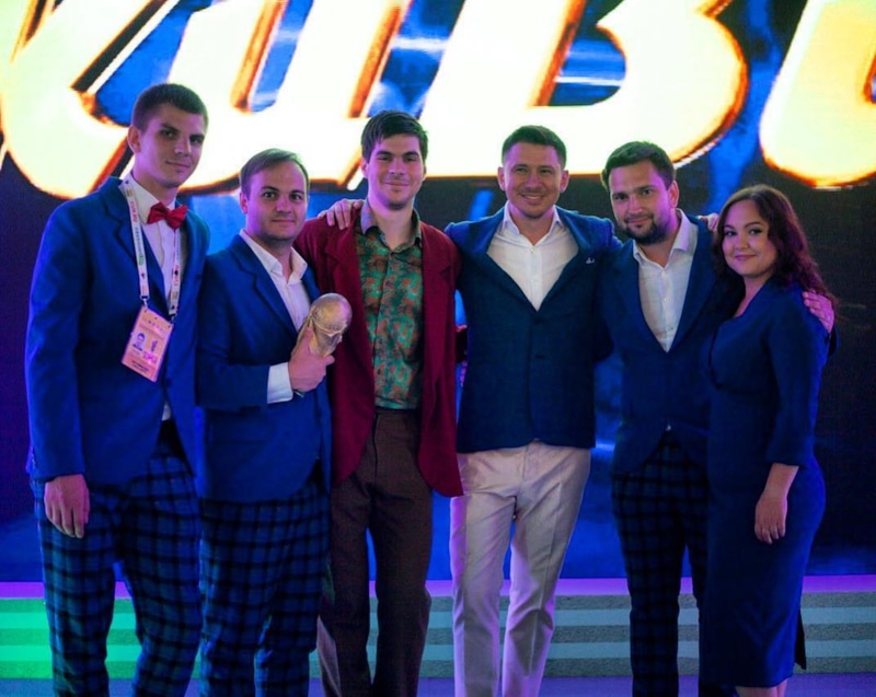 Анастасия Сергеева в составе команды КВН «Плюшки»