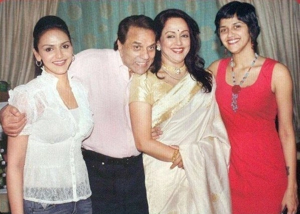 Дхармендра с детьми