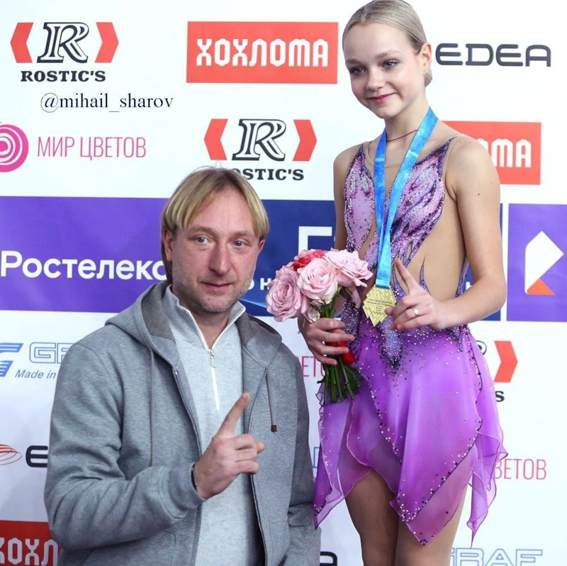 Фигуристка Елена Костылева и тренер Евгений Плющенко