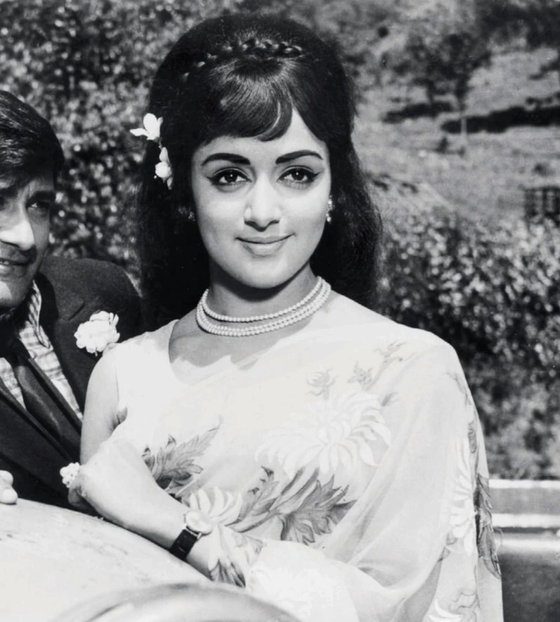 Хема Малини в молодости