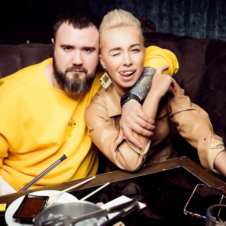 Юлия Плаксина с мужем