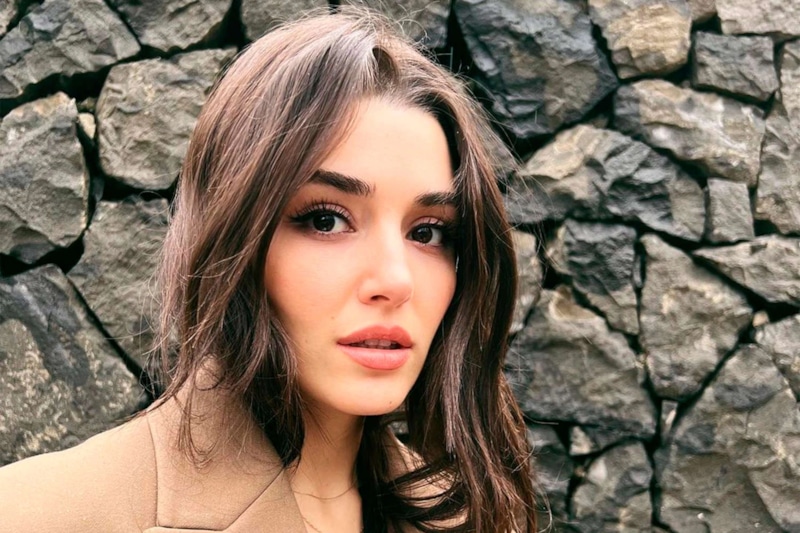 Ханде Эрчел прилетела в Москву Ханде Эрчел прилетела в Москву