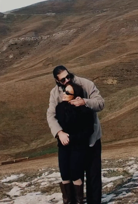 Карена Макарена и его девушка Татьяна