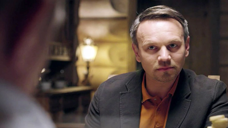 Андрей Вальц в сериале «Чужая стая» Андрей Вальц в сериале «Чужая стая»