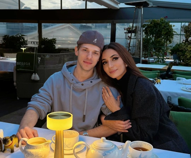 Александр Эгромжан и Зара