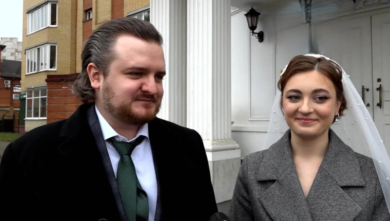 Роман Мадянов-младший женился на девушке с сайта знакомств Роман Мадянов-младший женился на девушке с сайта знакомств