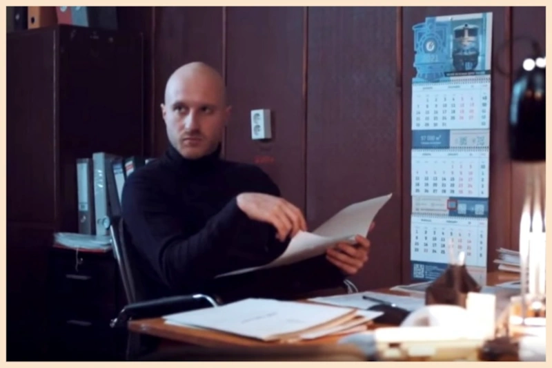 Кадр из сериала «Танцы на углях»