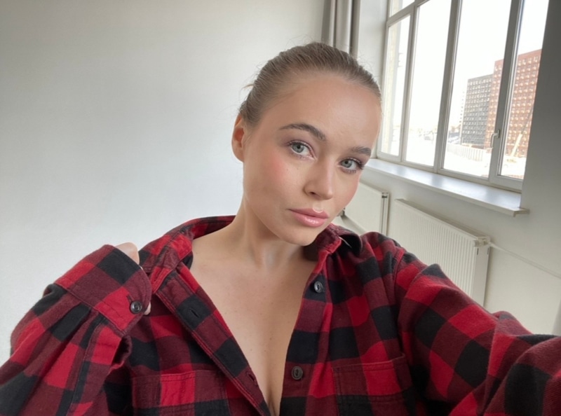 Звезда «Физрука» Полина Гренц откупилась от неадекватного бойфренда Звезда «Физрука» Полина Гренц откупилась от неадекватного бойфренда