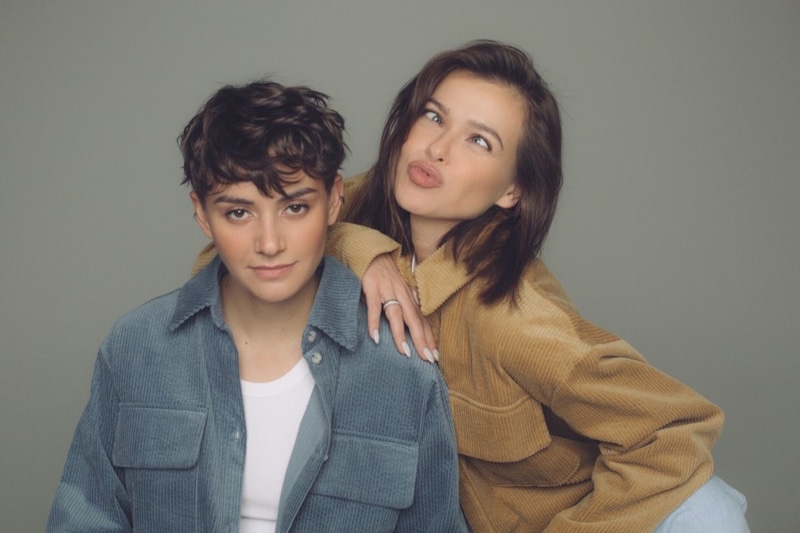 Эмма М и Елена Темникова