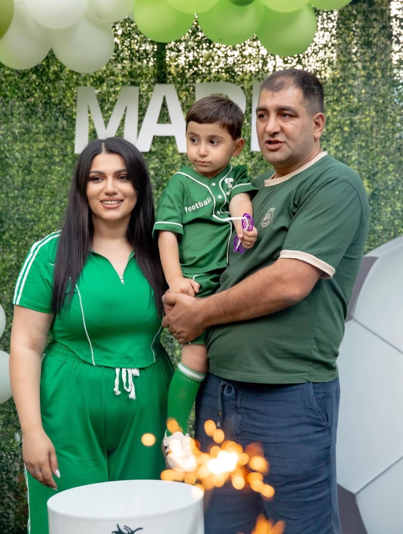 Гаяна Хачатрян с мужем и сыном