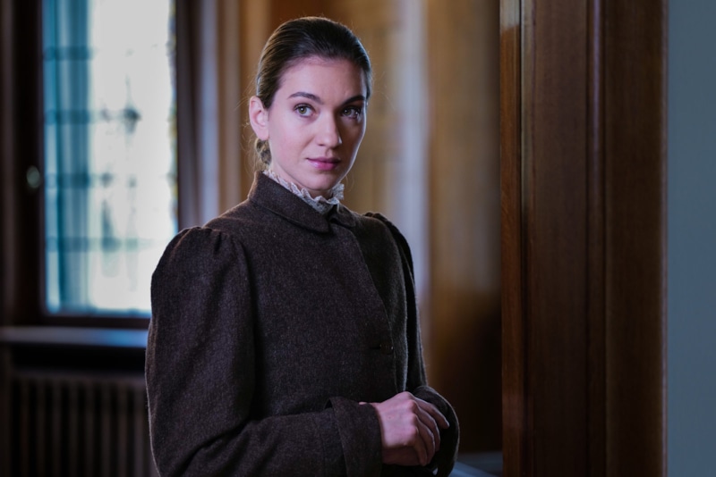 Джулия Бухман в драме «Дело Фриды» Джулия Бухман в драме «Дело Фриды»