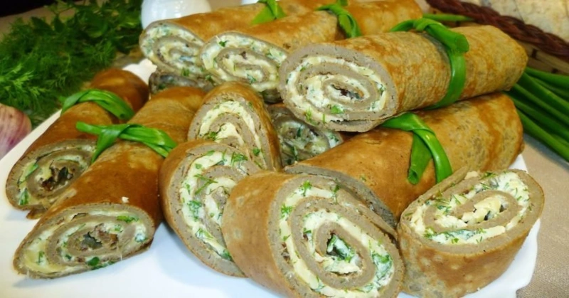 Печеночные рулетики: праздничная закуска с сыром