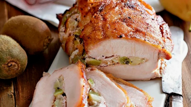 Свинина с фруктами: нежность и аромат