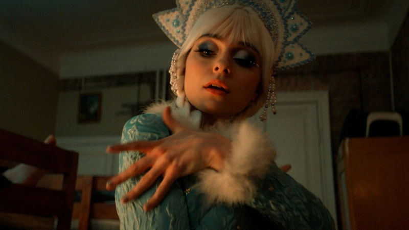 Анастасия Крылова в сериале «Закрыть гештальт» Анастасия Крылова в сериале «Закрыть гештальт»