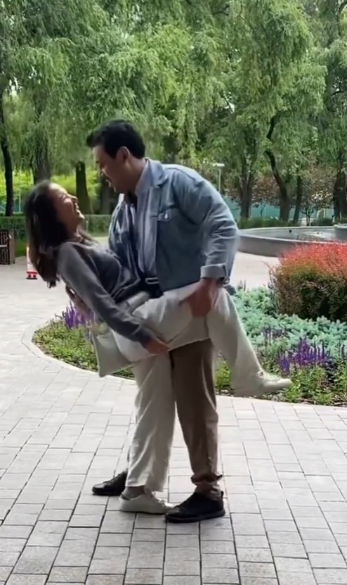 Асия Оспанова с мужем Асия Оспанова с мужем