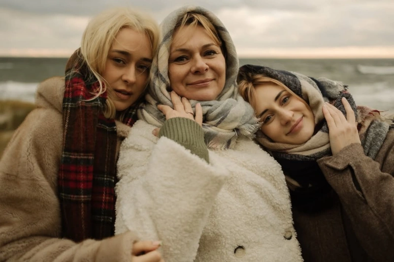 Анастасия Чернышева с мамой и сестрой Анастасия Чернышева с мамой и сестрой