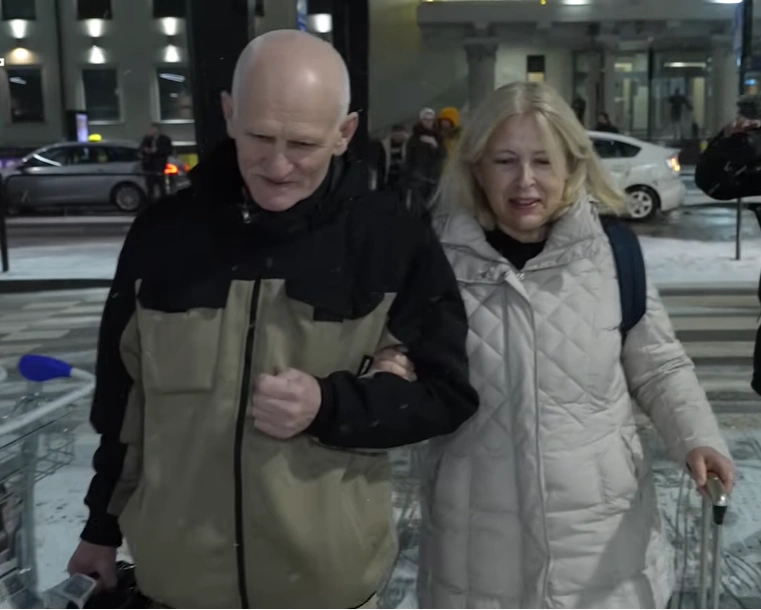 Алесь Беляцкий с женой