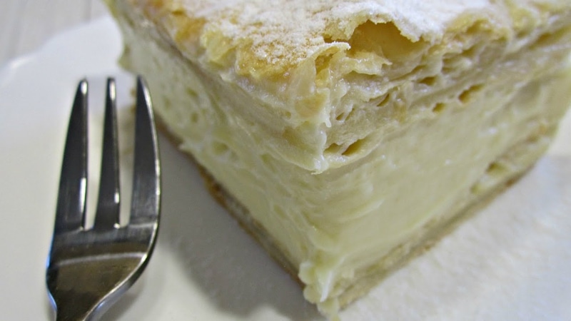 Слоеный торт с кремом: польская кремувка Слоеный торт с кремом: польская кремувка