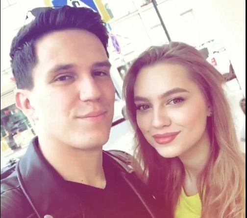 Дима Масленников с Лизой Дима Масленников с Лизой