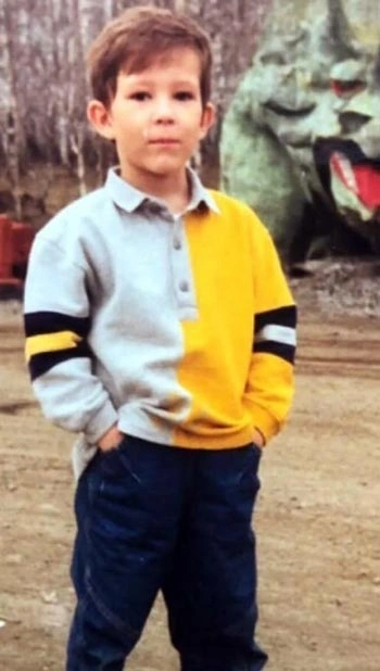 Дима Масленников в детстве Дима Масленников в детстве