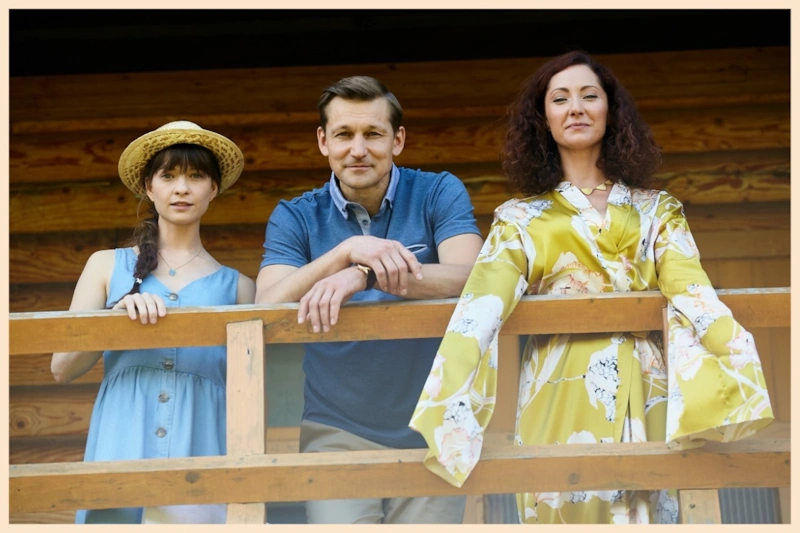 Кадр из сериала «Садовница»