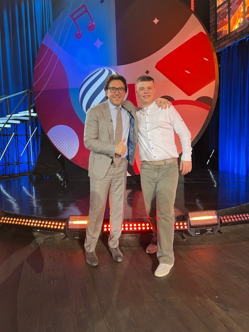 Алексей  Спирин в программе Малахова «Песни от всей души»