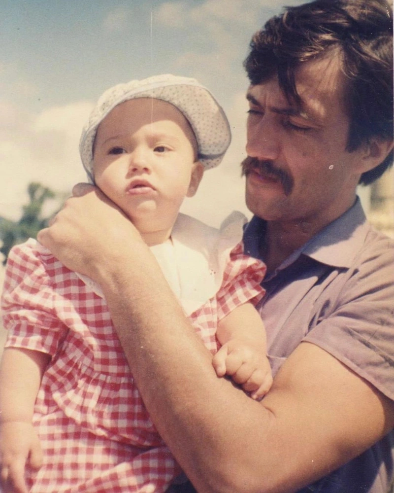 Юлия Паршута в детстве Юлия Паршута в детстве