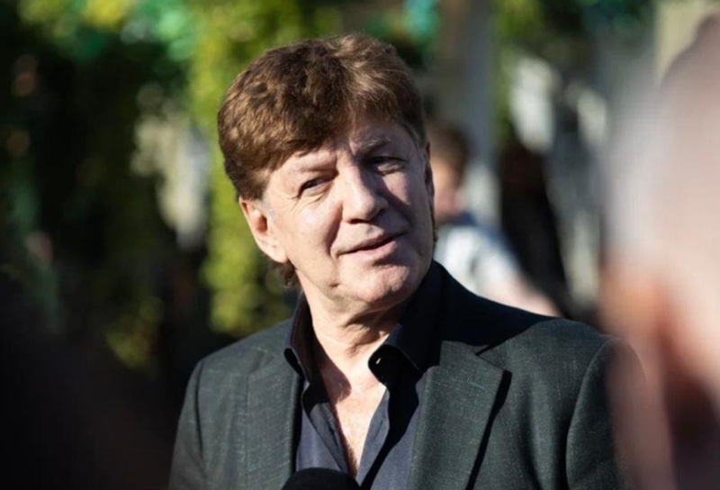 У Феликса Царикати появился внебрачный сын