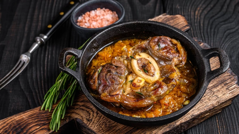 Оссобуко по-итальянски: мясо и соус