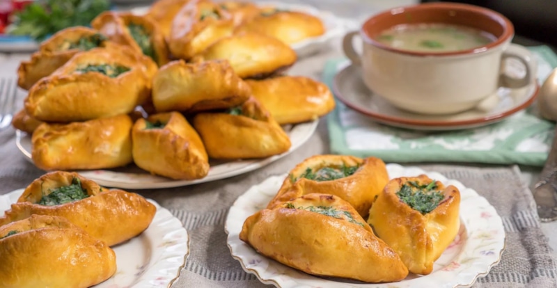 Домашняя выпечка: расстегаи с горохом