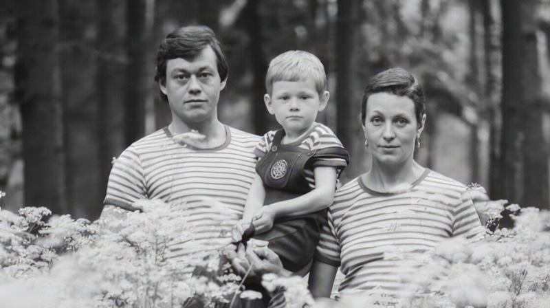 Николай Караченцов и Людмила Поргина с сыном