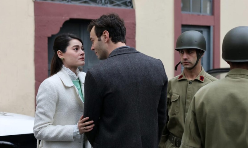 Кадр из сериала «Не плачь, Стамбул» Кадр из сериала «Не плачь, Стамбул»