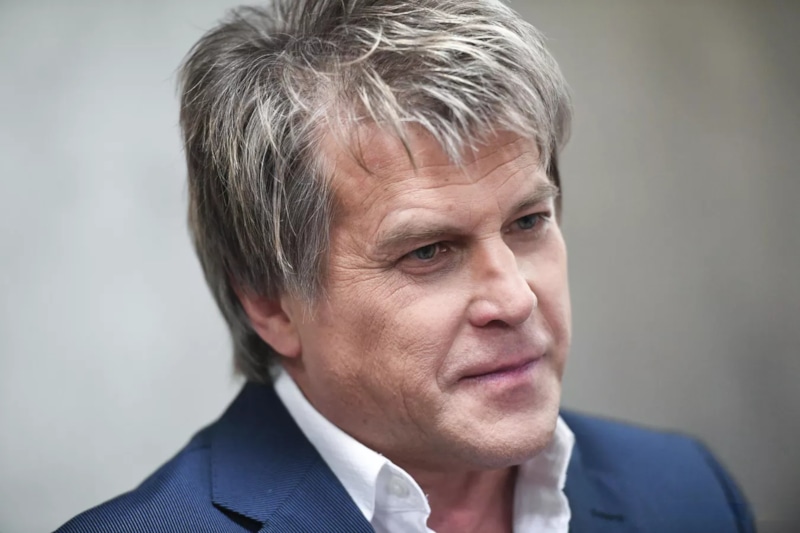 Пьяная женщина атаковала Алексея Глызина