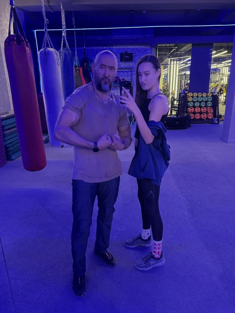 Мурат Бисенбин с дочерью