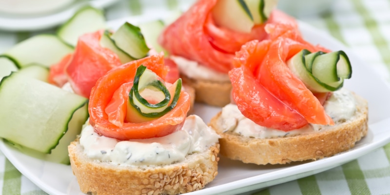 Бутерброды с рыбой: праздничная подача