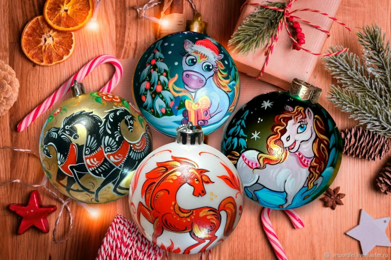 Огненная Лошадь: новогодний декор дома