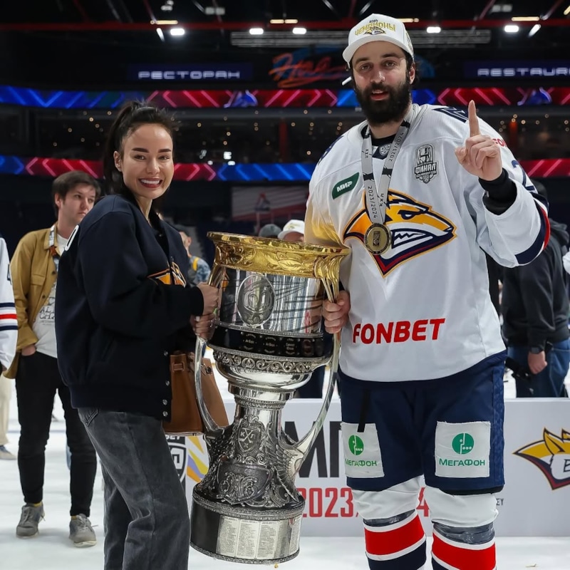 Яна Вовченко с бывшим мужем