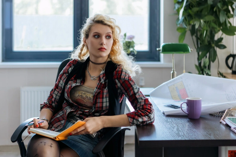 Ксения Федотова в комедии «Люба Управдом»