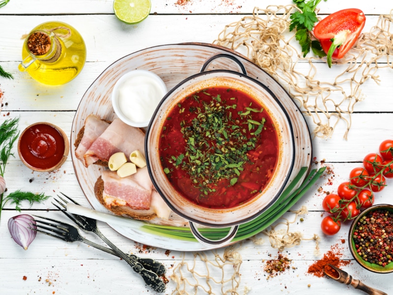 Московский борщ: густой и яркий Московский борщ: густой и яркий