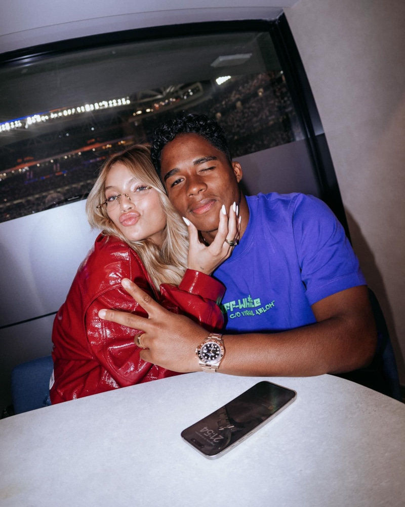 Эндрик с женой