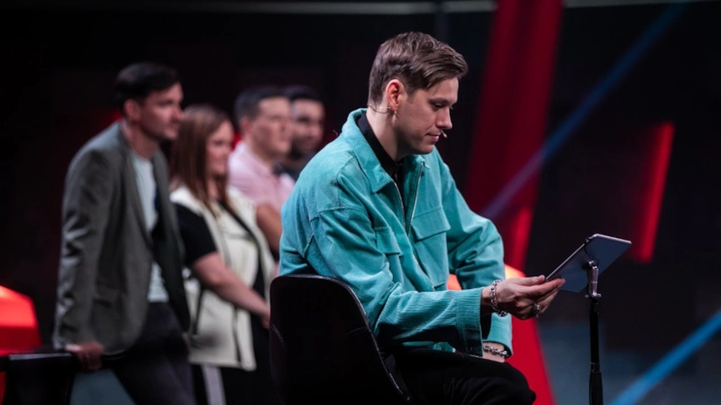 Антон Шастун в шоу «Импровизация. Команды» Антон Шастун в шоу «Импровизация. Команды»