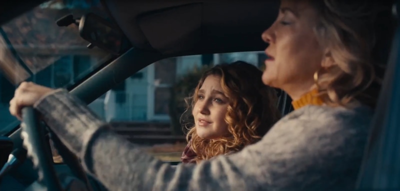 Элла Андерсон в фильме «Песня-грусть»