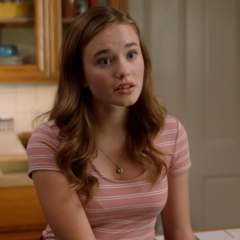 Джонни Секвойя в комедийном сериале «Американская домохозяйка»