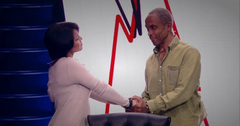 Антоника Доменгуж и ее приемный отец Вейланд Родд / кадр из программы «На самом деле»