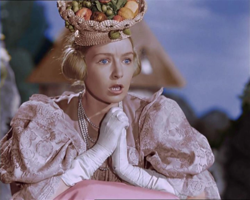 Тамара Сезеневская в фильме «Золушка»