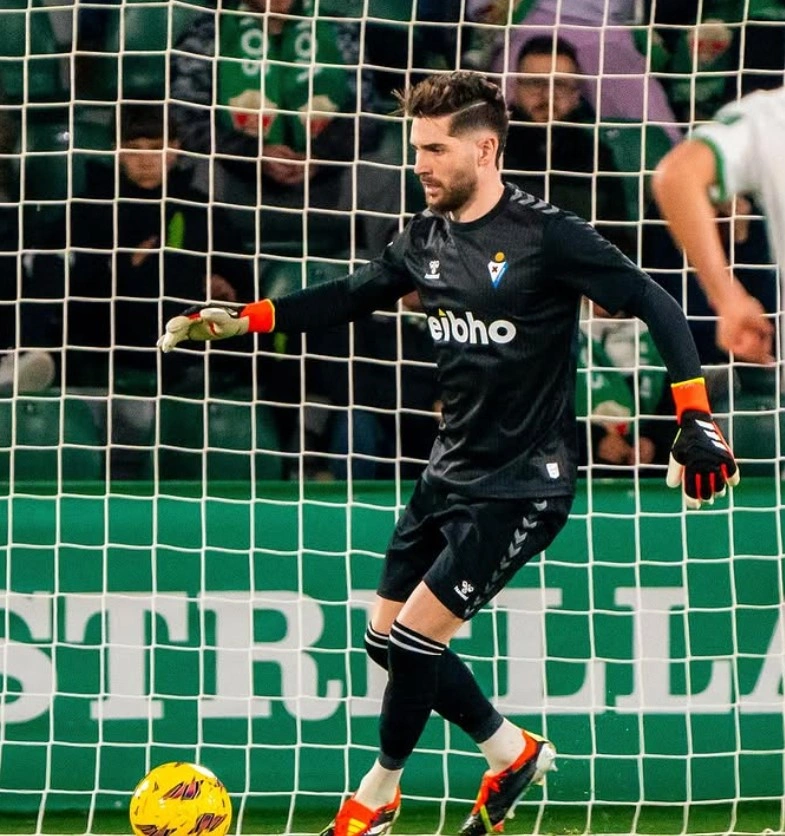 Лука Зидан вратарь клуба «Эйбар» Лука Зидан вратарь клуба «Эйбар»