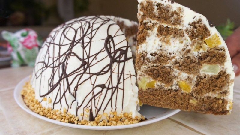 Шоколадный торт: ананасовый эффект